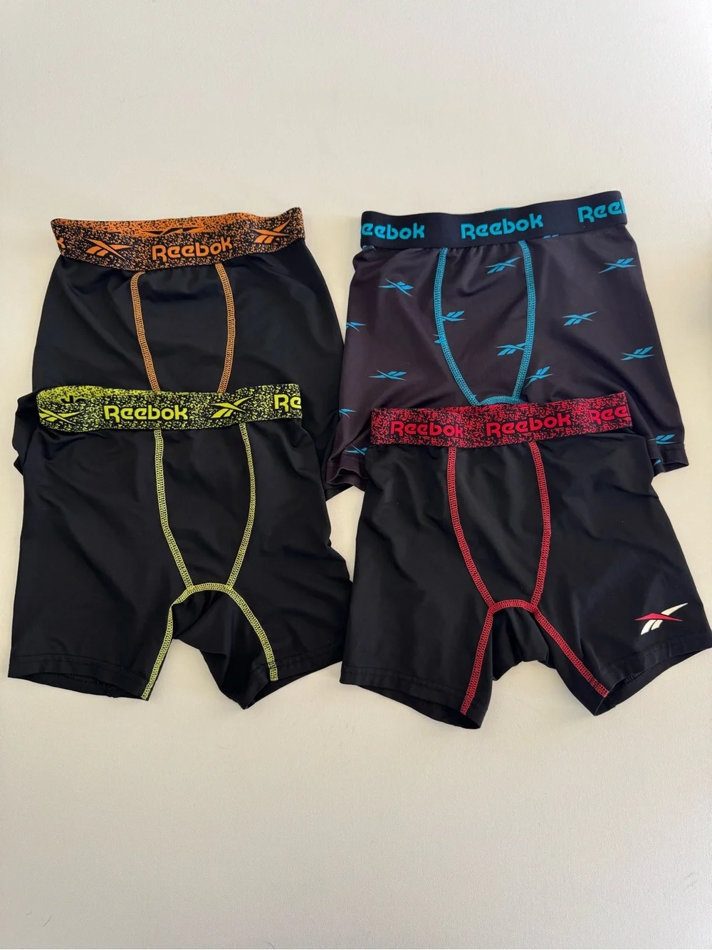 Reebok set compression